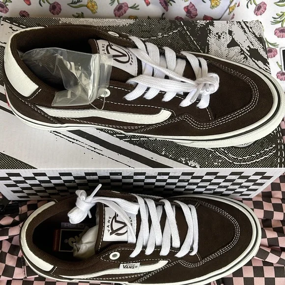 Vans Men’s Rowan
Dark Brown
VN0A5JICDRB Sneakers - Picture 3 of 16